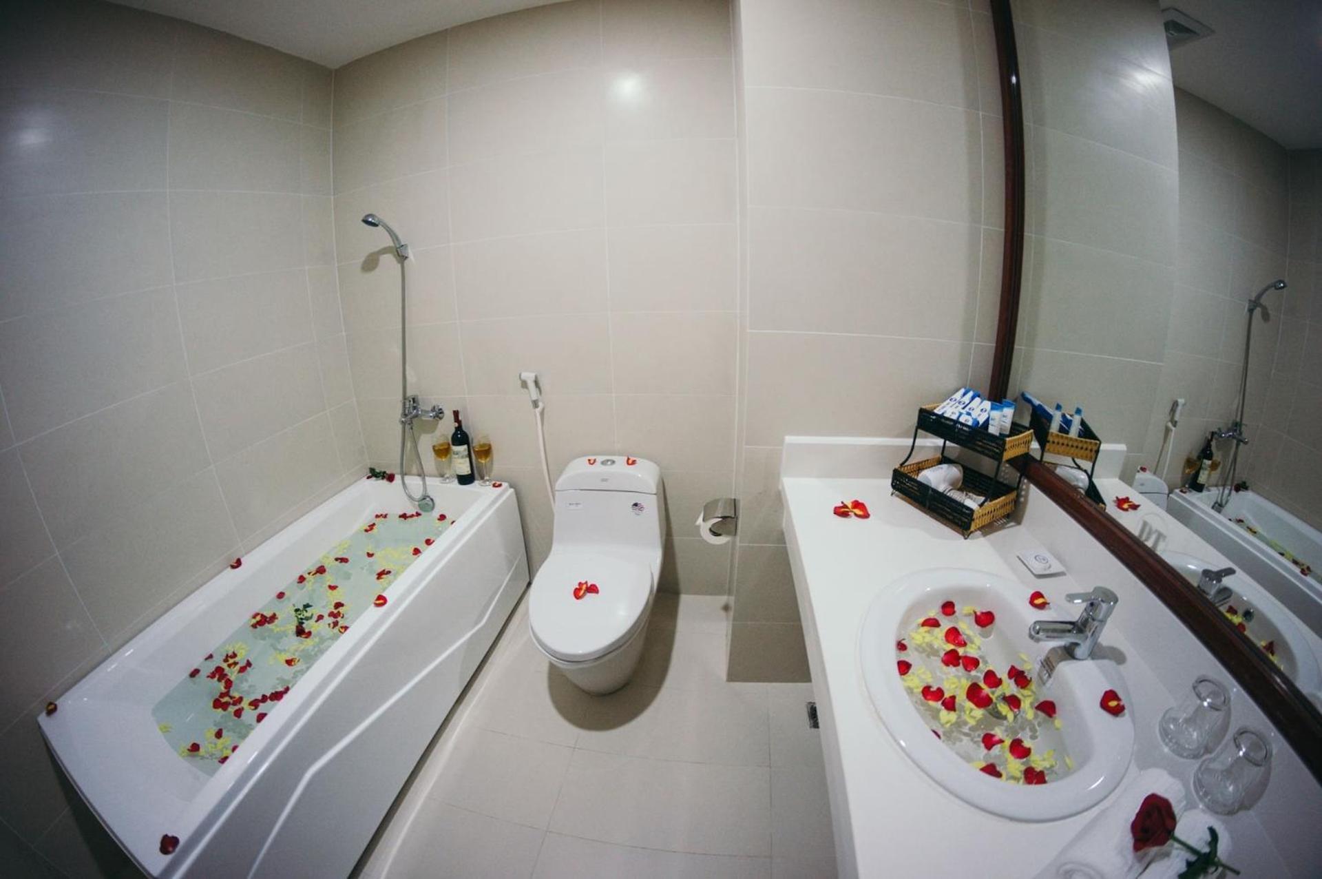 Gem Nha Trang Hotel Exterior photo