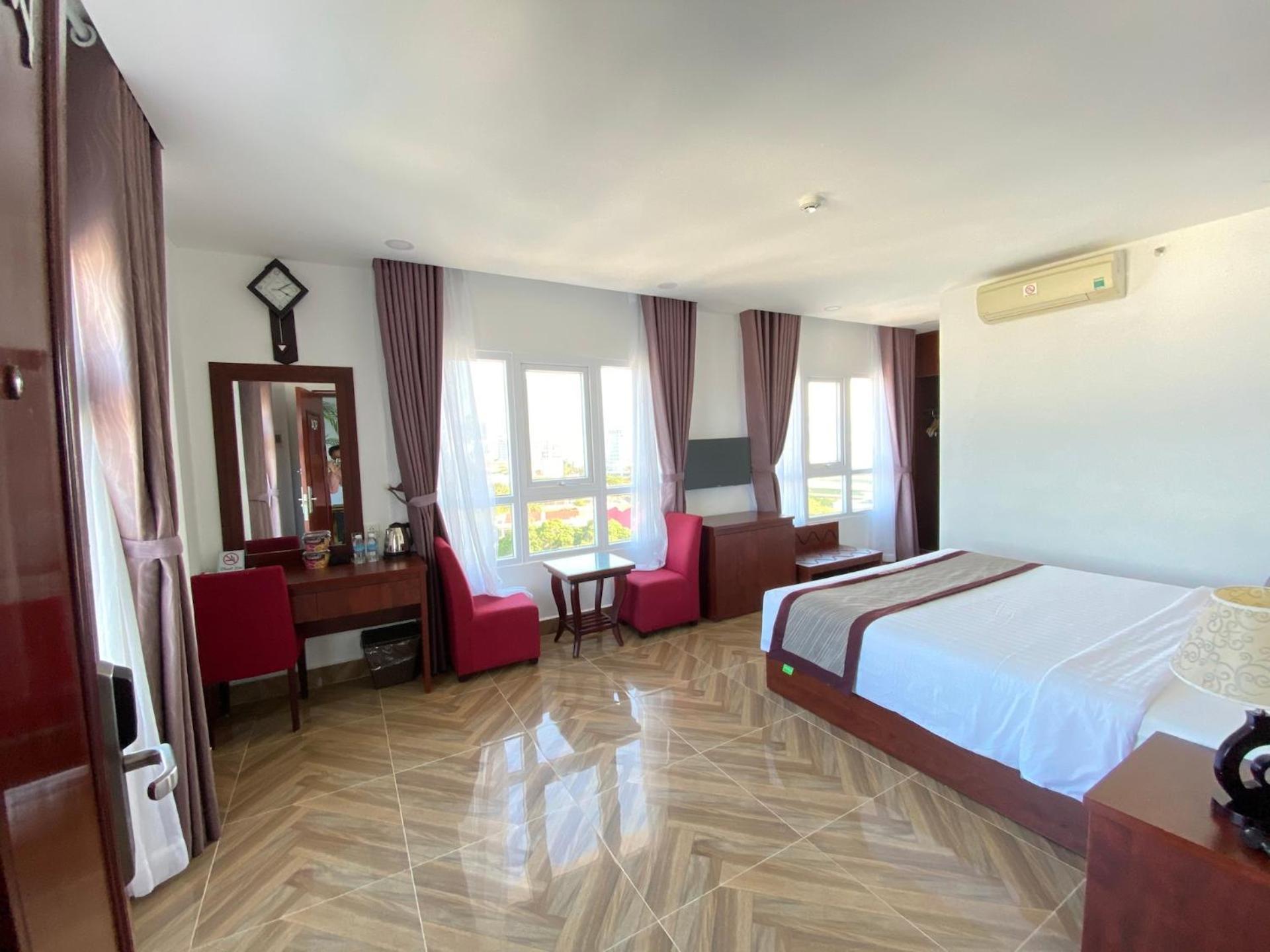 Gem Nha Trang Hotel Exterior photo