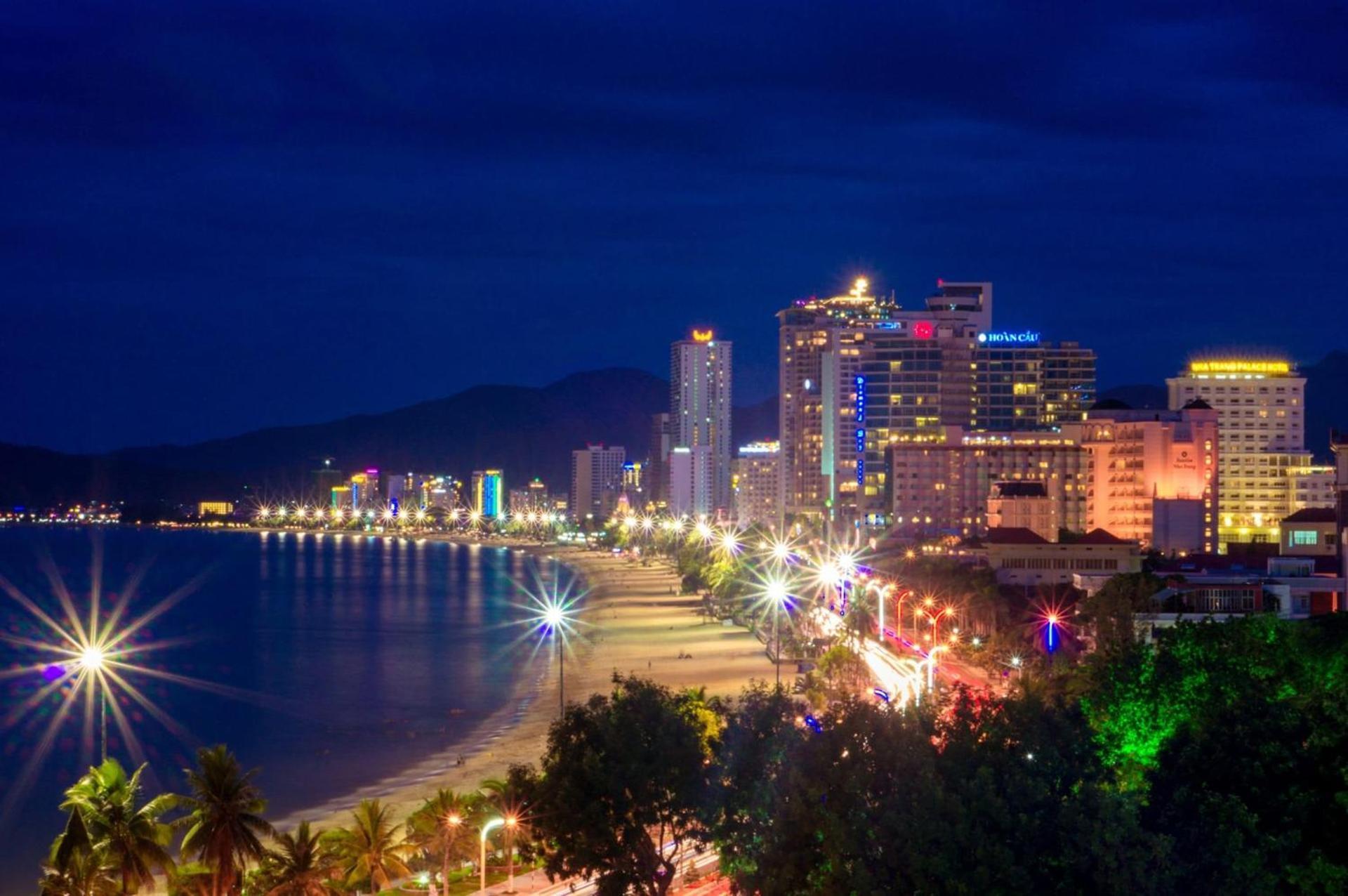 Gem Nha Trang Hotel Exterior photo