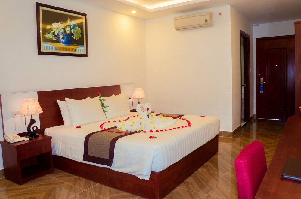 Gem Nha Trang Hotel Exterior photo