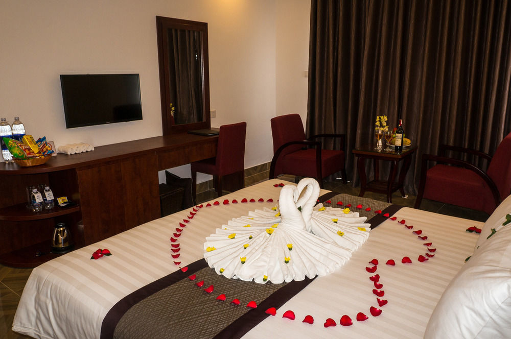 Gem Nha Trang Hotel Exterior photo