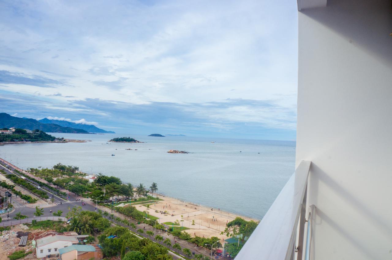 Gem Nha Trang Hotel Exterior photo