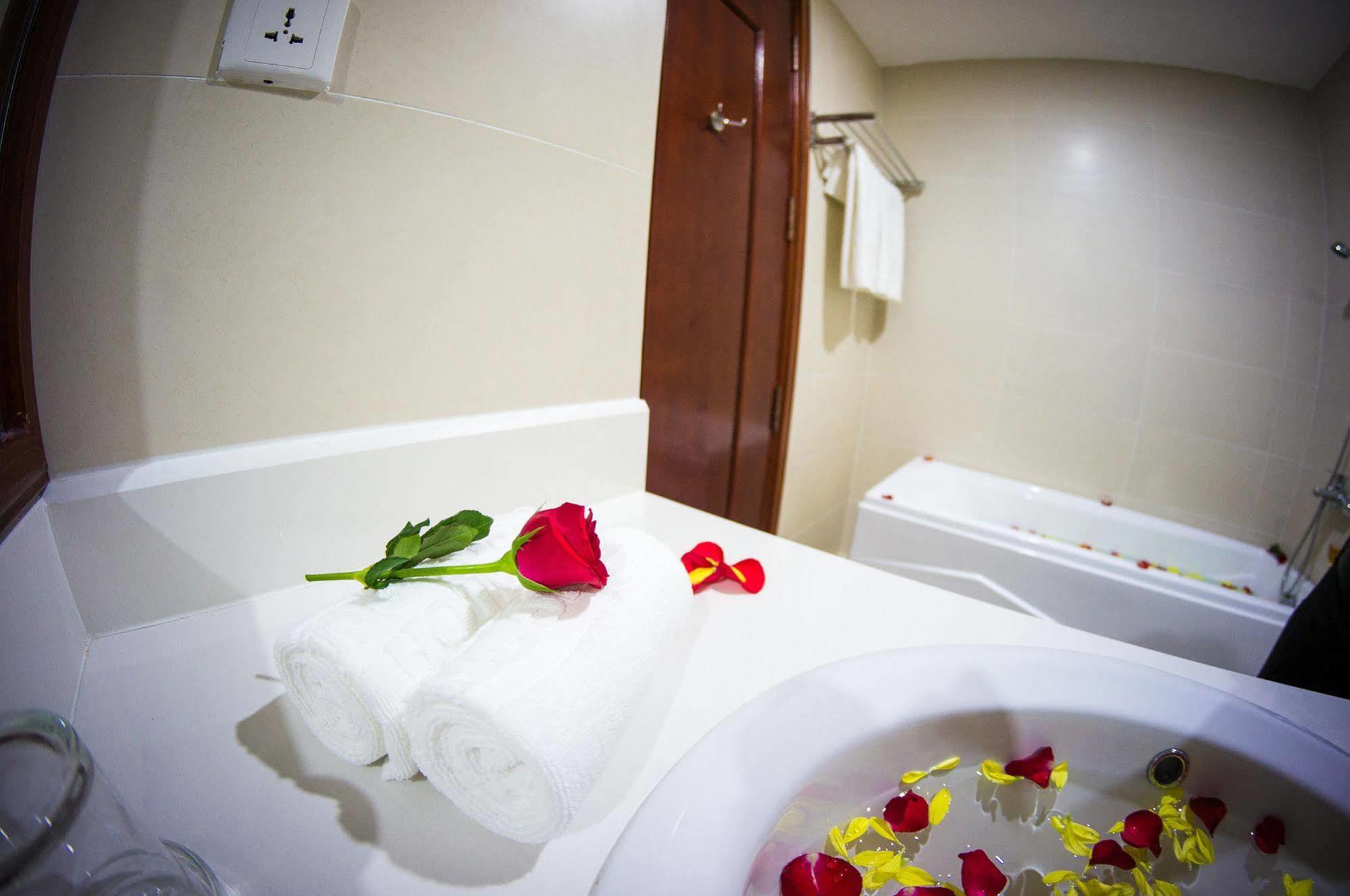 Gem Nha Trang Hotel Exterior photo