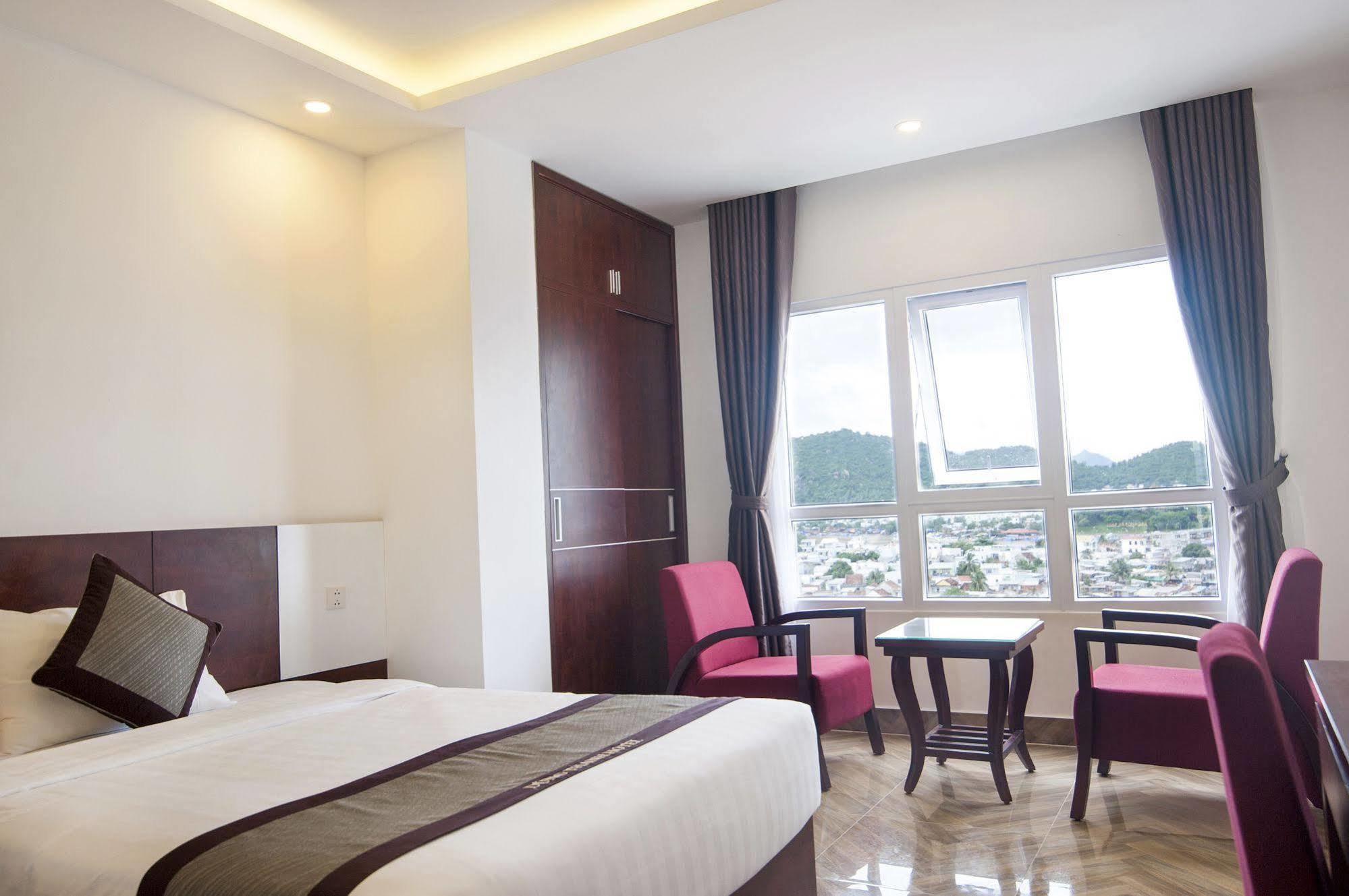 Gem Nha Trang Hotel Exterior photo