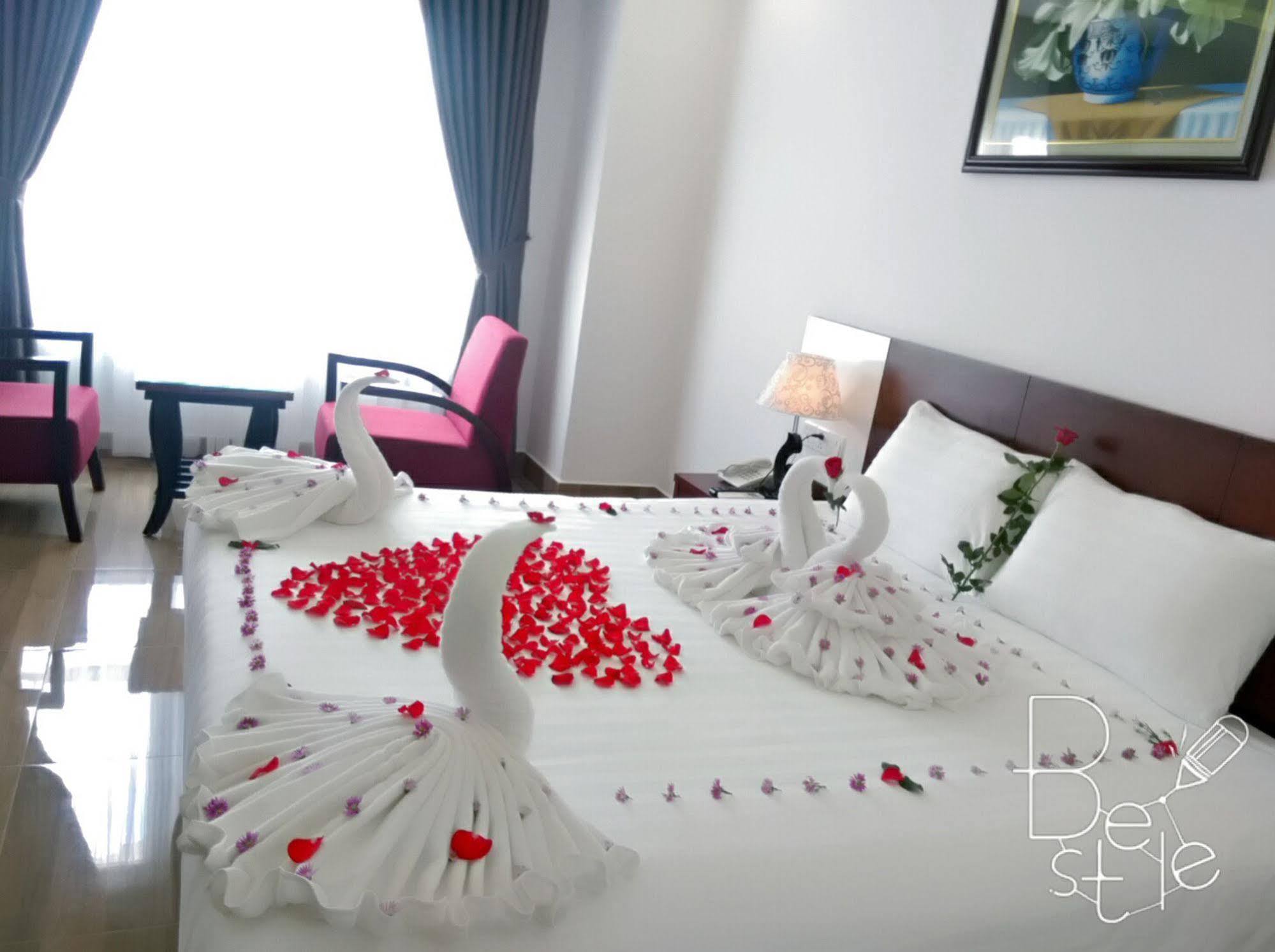 Gem Nha Trang Hotel Exterior photo